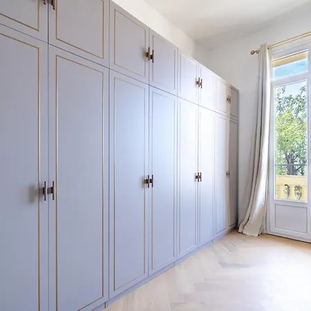 Monique - Le Luxe Proche De La Apartmán *
