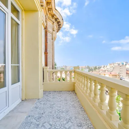 Monique - Le Luxe Proche De La Apartmán *