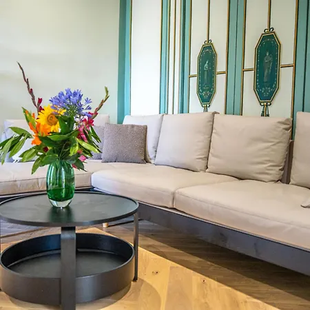 Monique - Le Luxe Proche De La Apartmán *